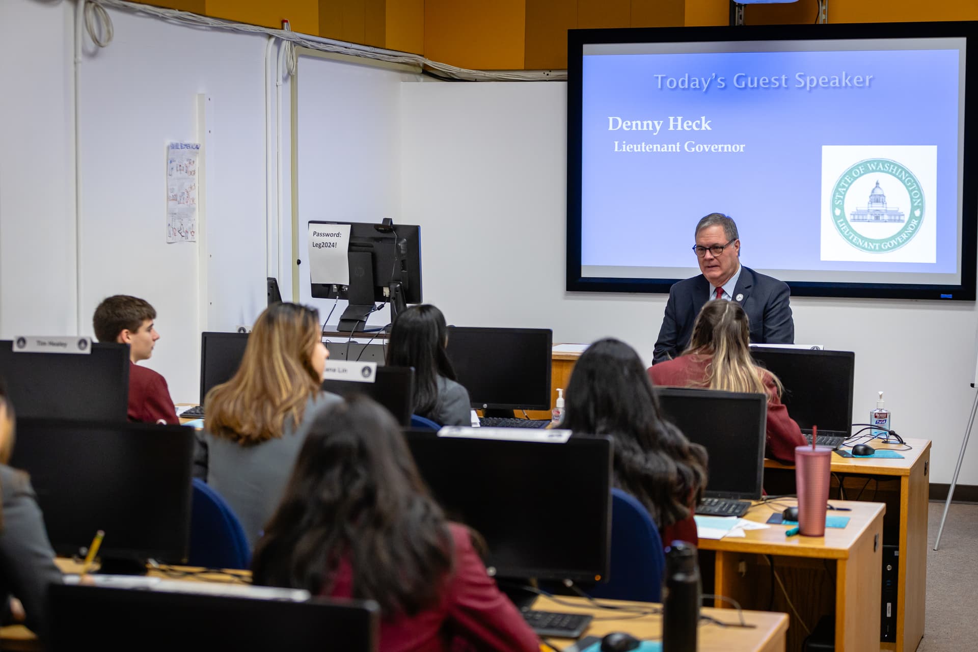 Lieutenant Governor Denny Heck speaking with students